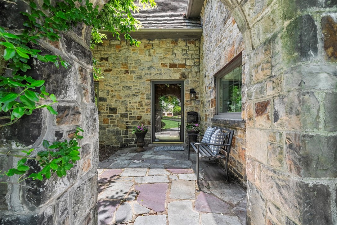 401 Parker Dr