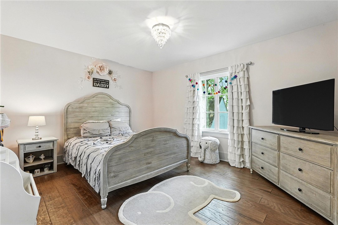 86 Standish Blvd