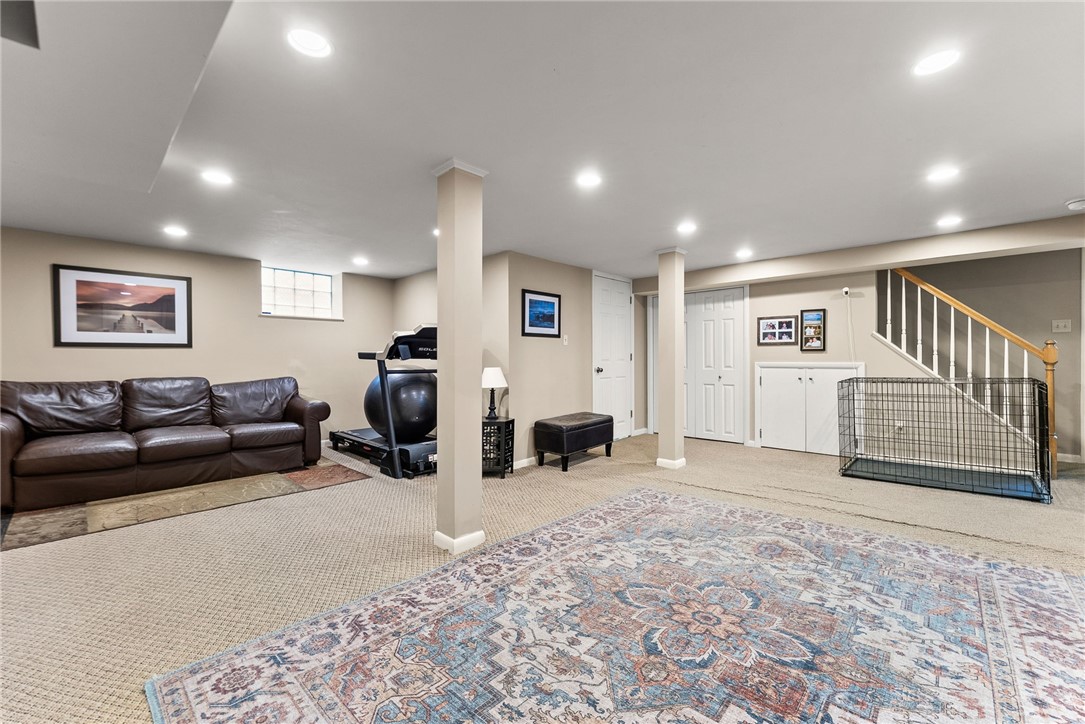 250 Dell Ave