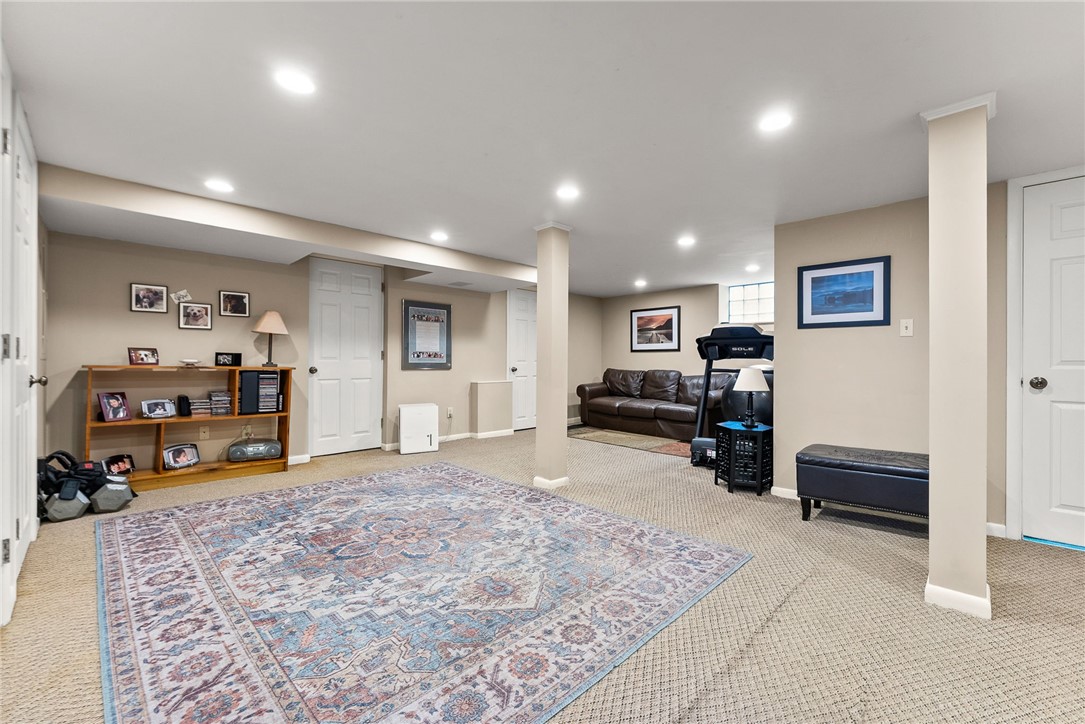 250 Dell Ave