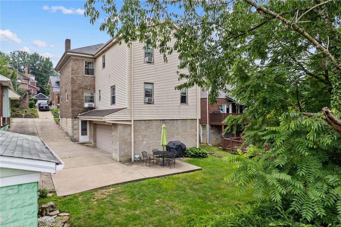 250 Dell Ave