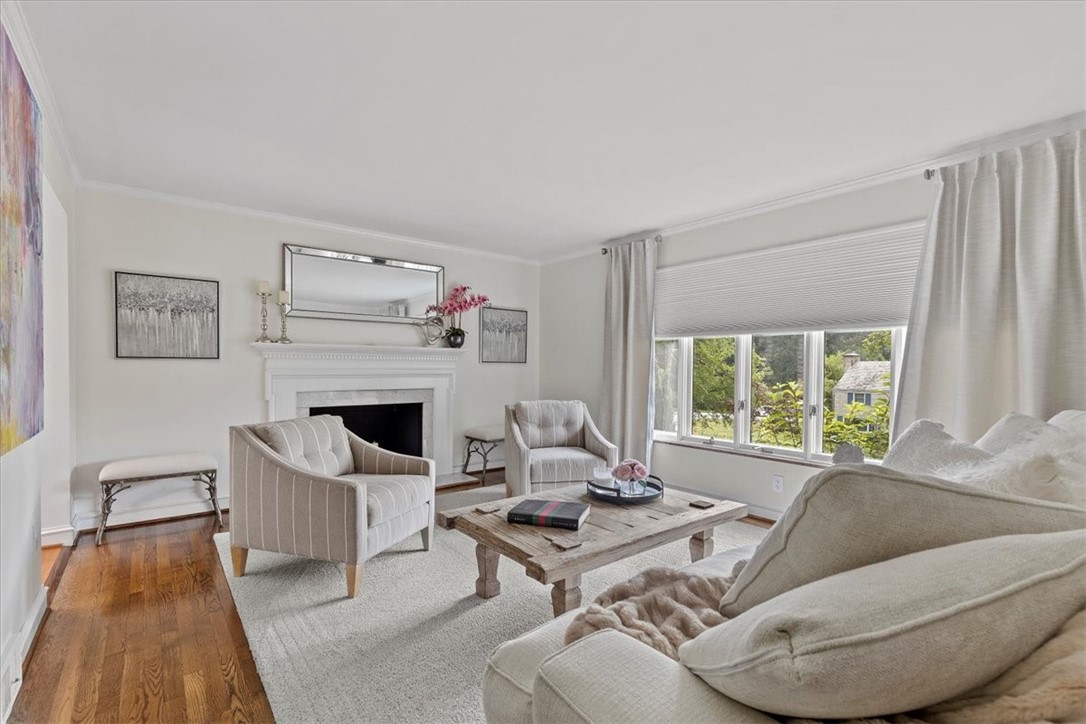 31 Woodland Dr
