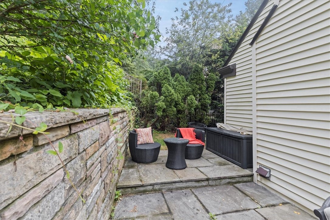 31 Woodland Dr