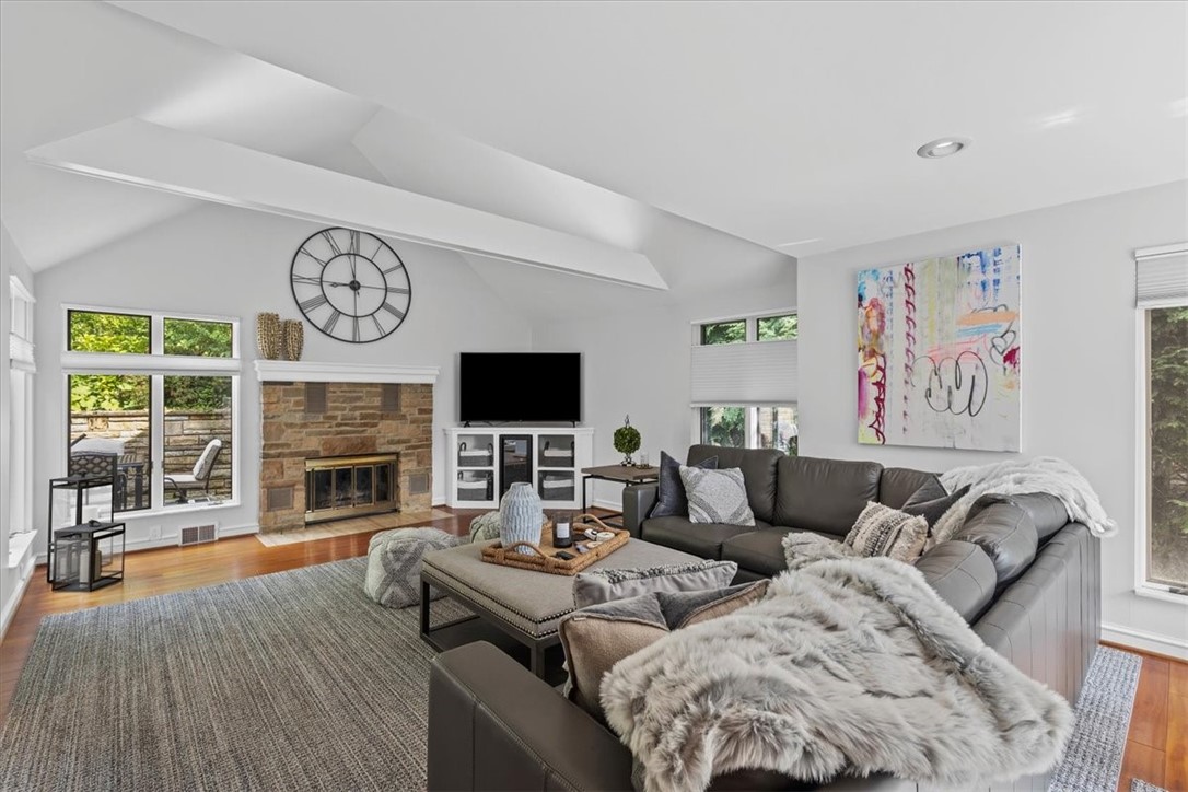 31 Woodland Dr
