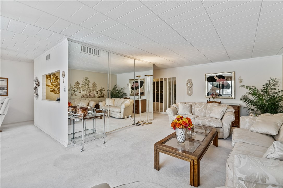 900 Washington Road 106