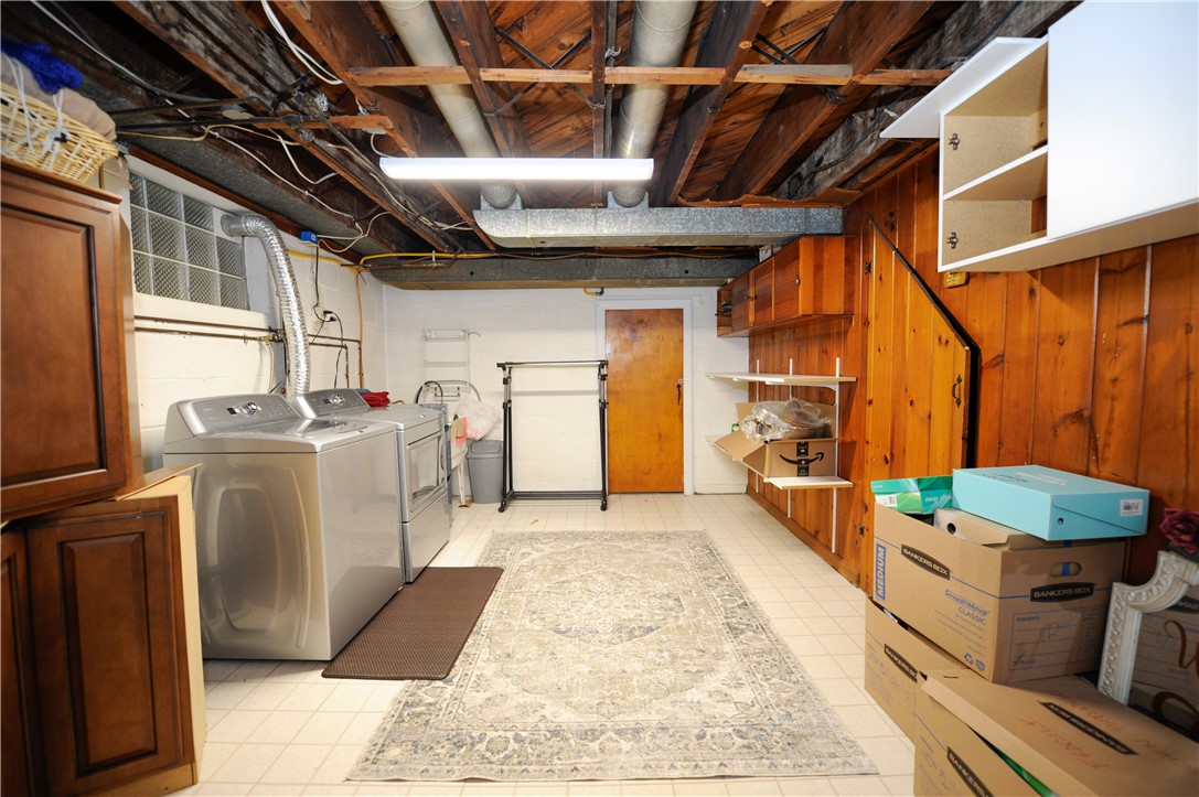 922 Maple Ave