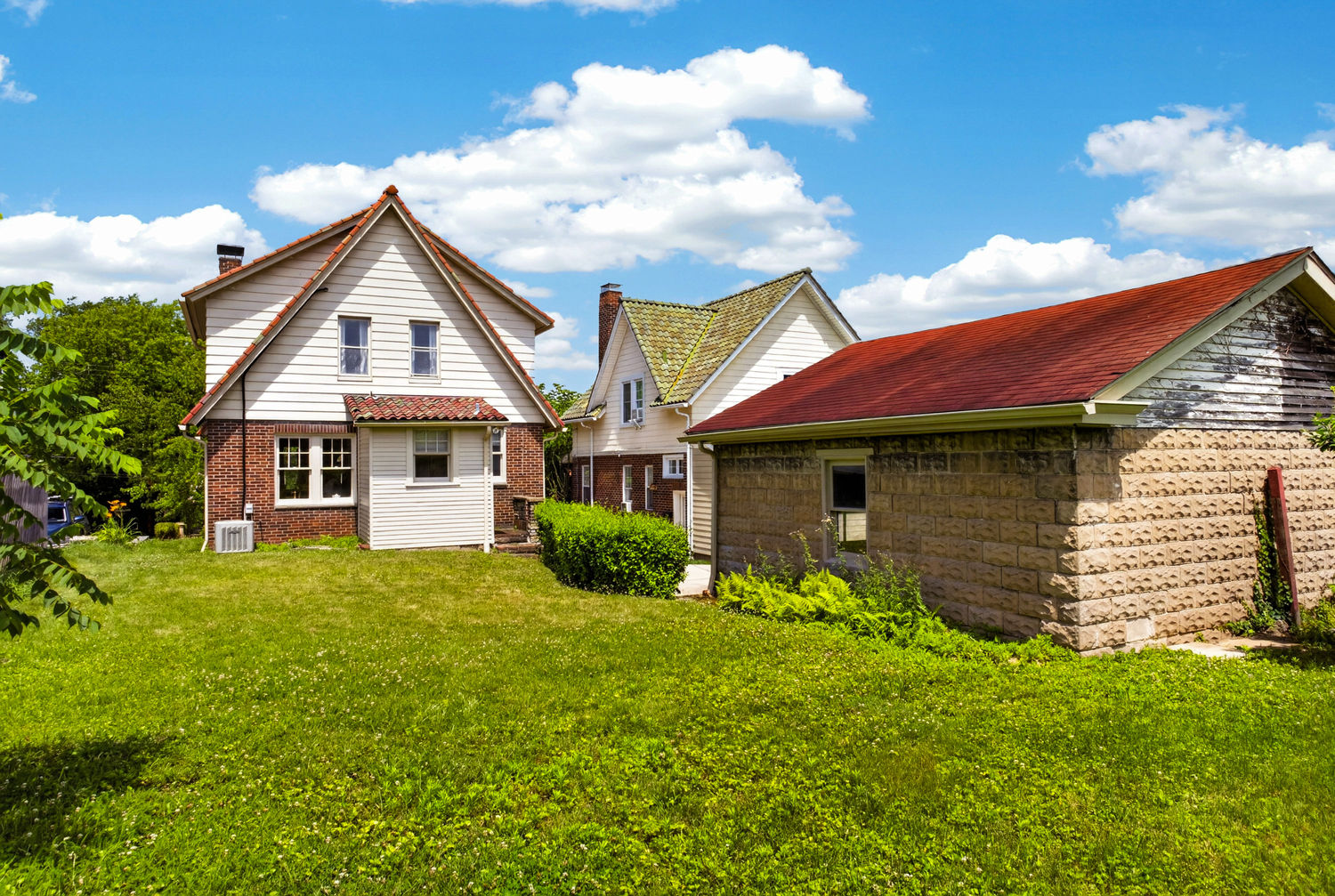 246 Hazel DRIVE