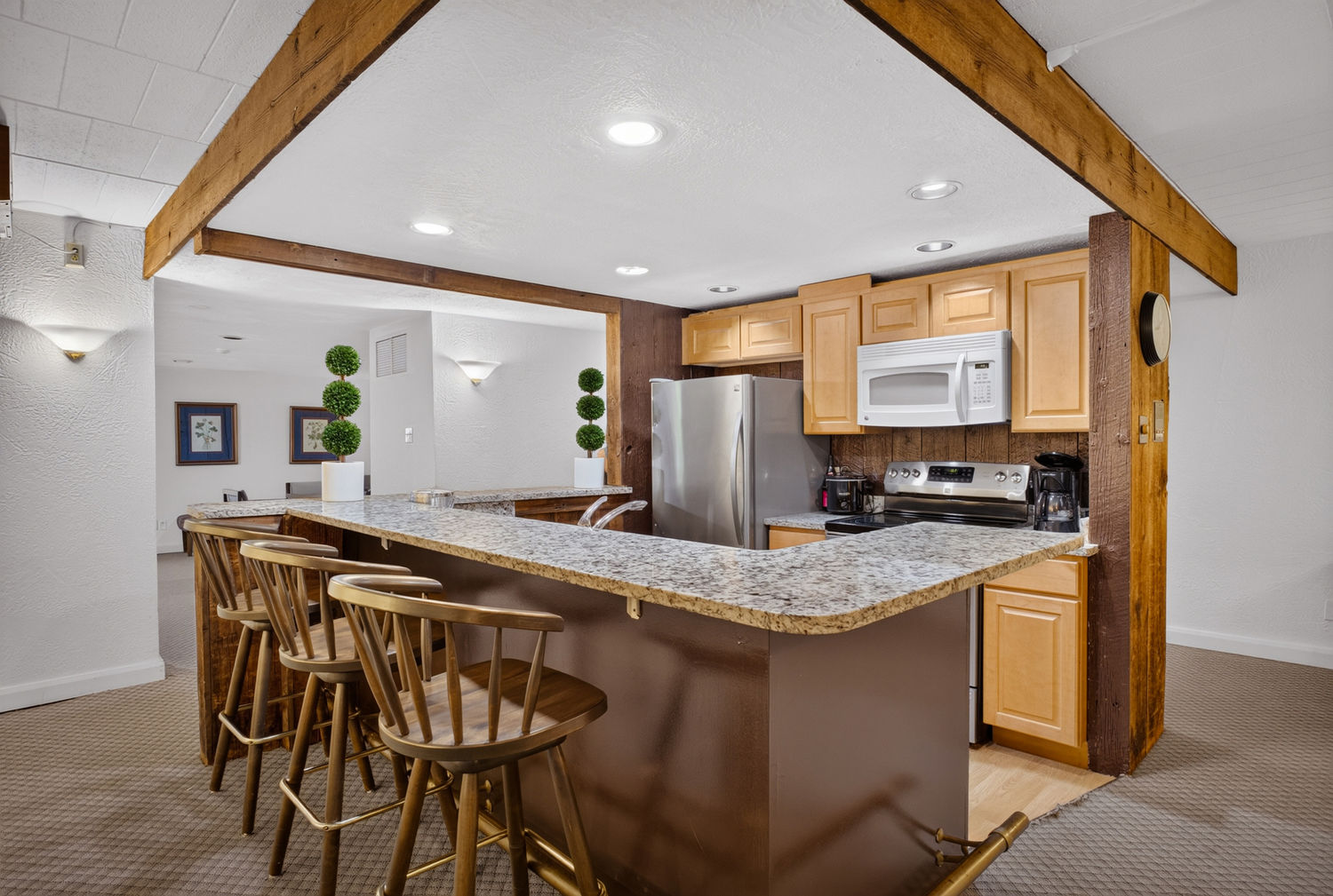 900 Washington ROAD 212
