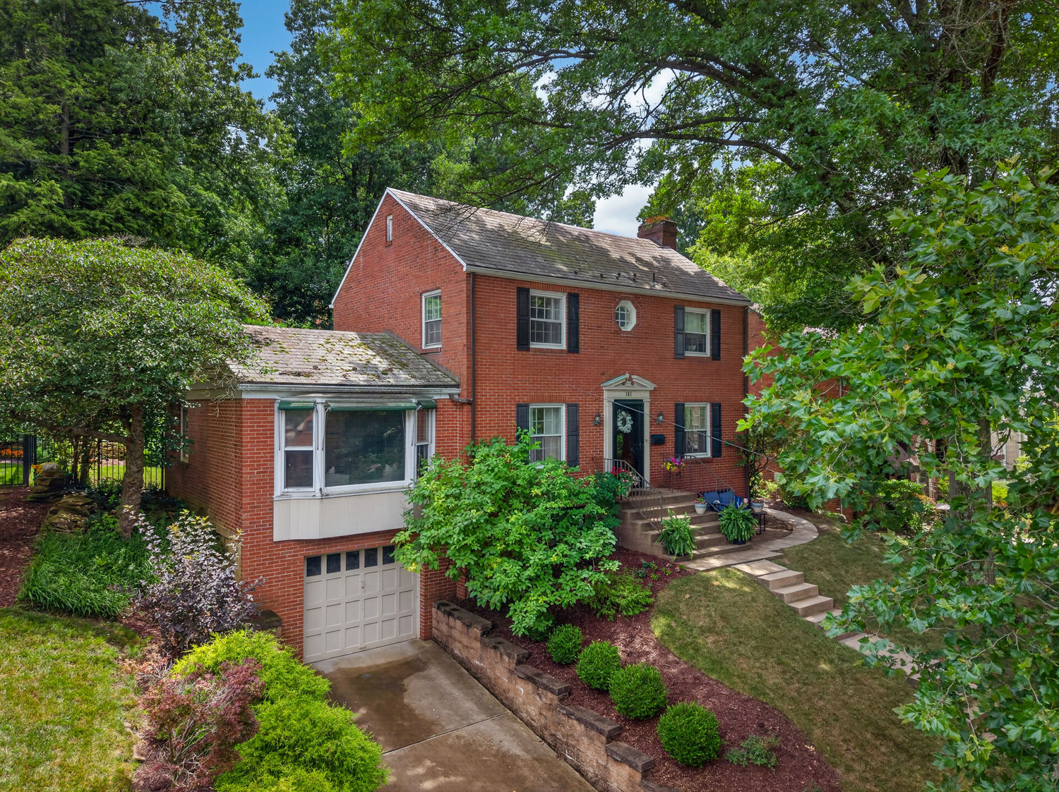 161 Woodhaven DRIVE