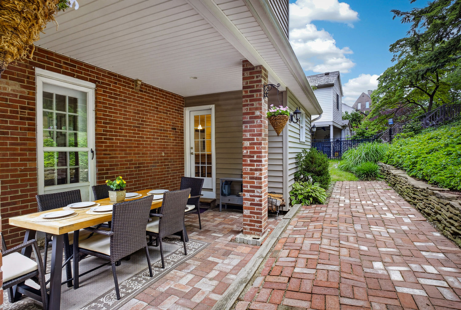161 Woodhaven DRIVE