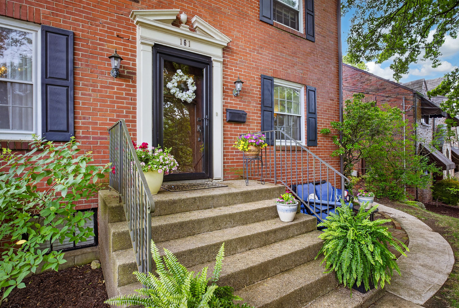 161 Woodhaven DRIVE