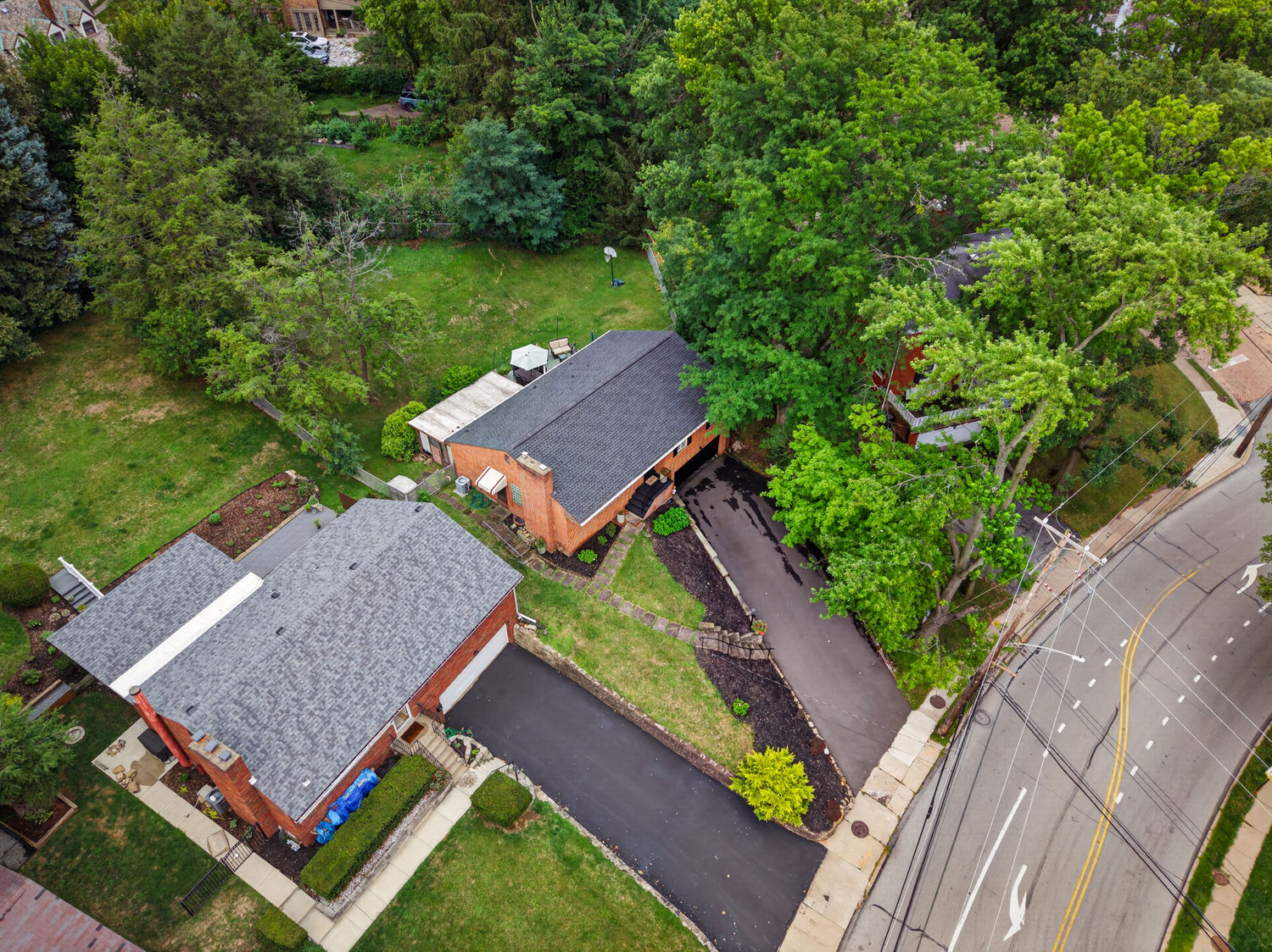 1304 Cochran ROAD