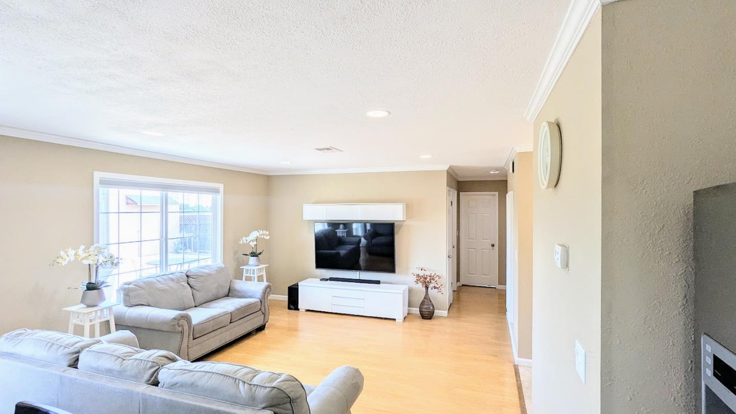 752 Andrea Way