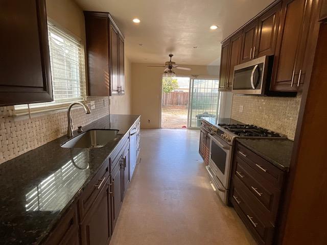 5033 Blacksand Road