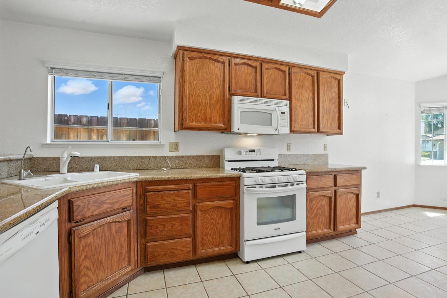 8534 Shadow Crest Circle