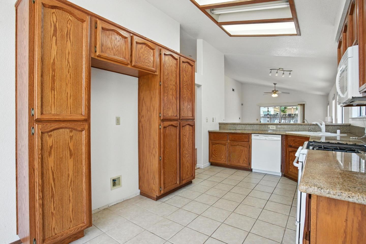 8534 Shadow Crest Circle