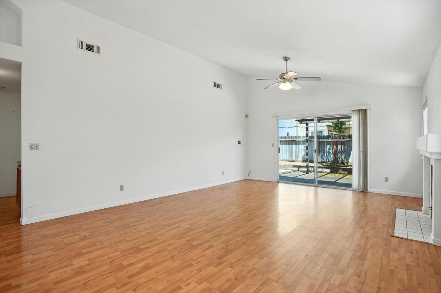 8534 Shadow Crest Circle