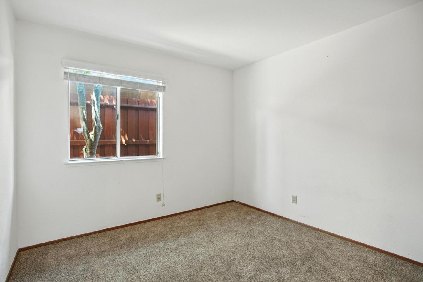 8534 Shadow Crest Circle