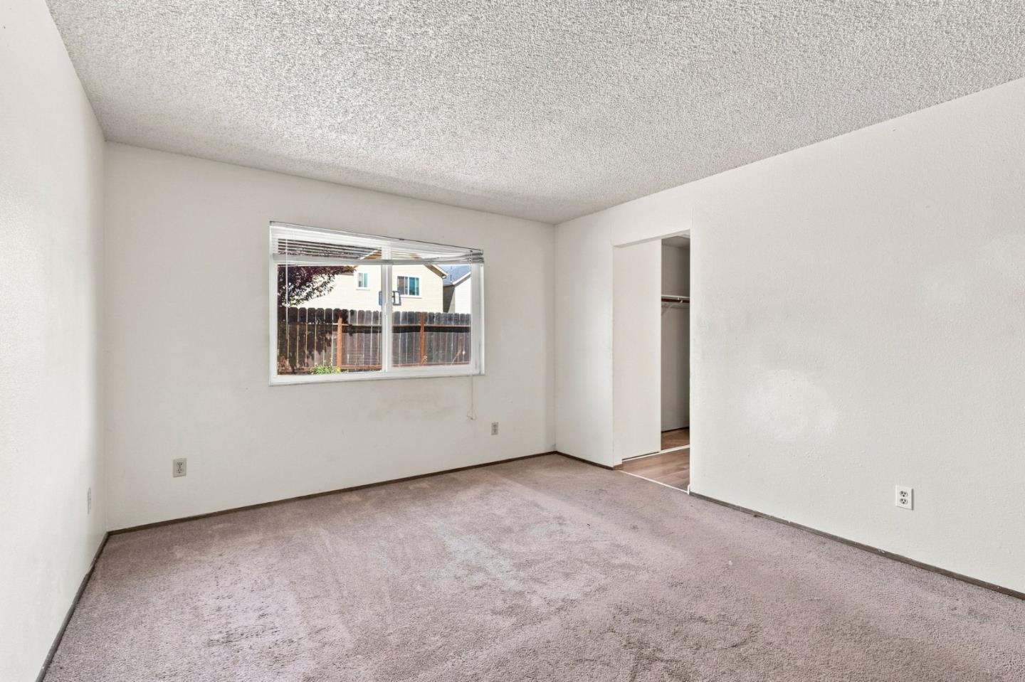 62 Mosswood DR