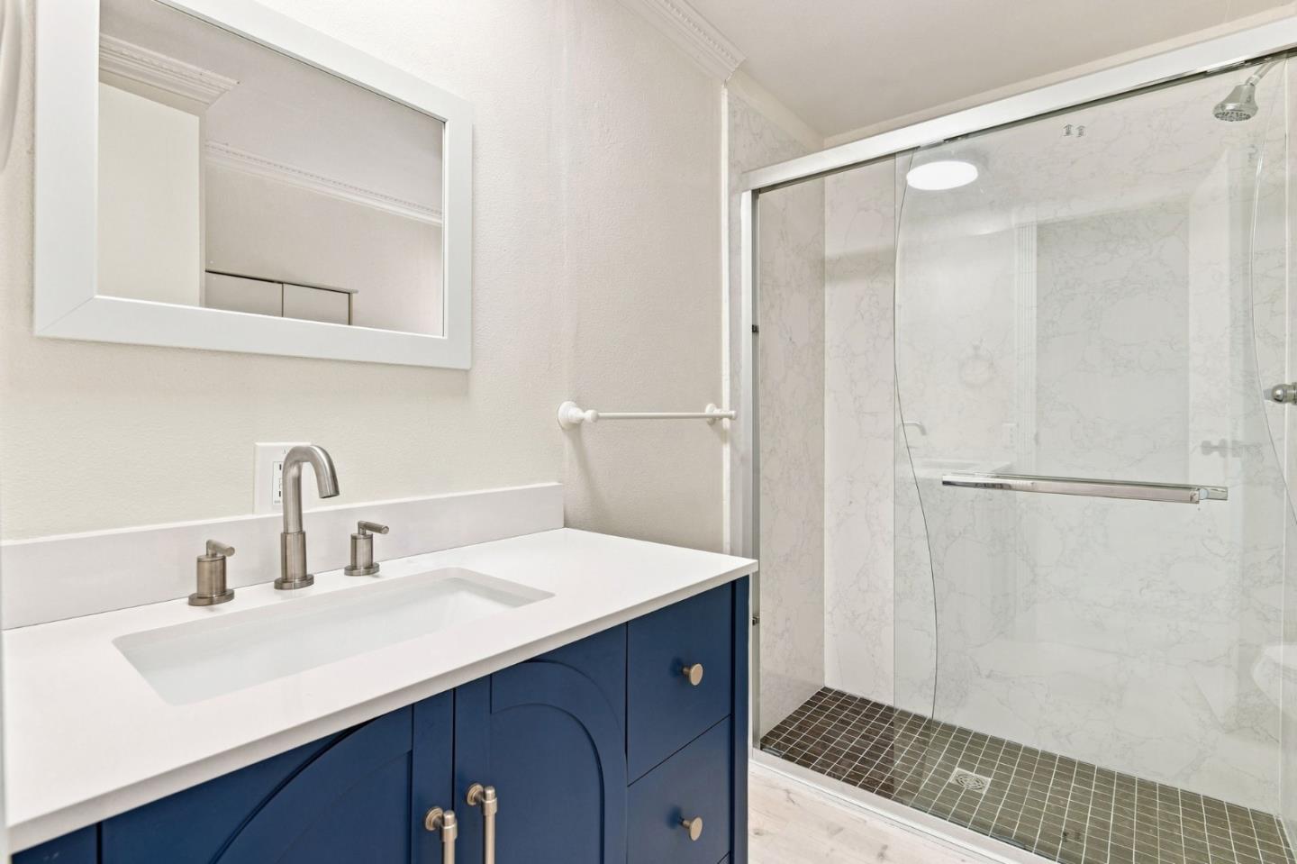 812 W Clover RD 75