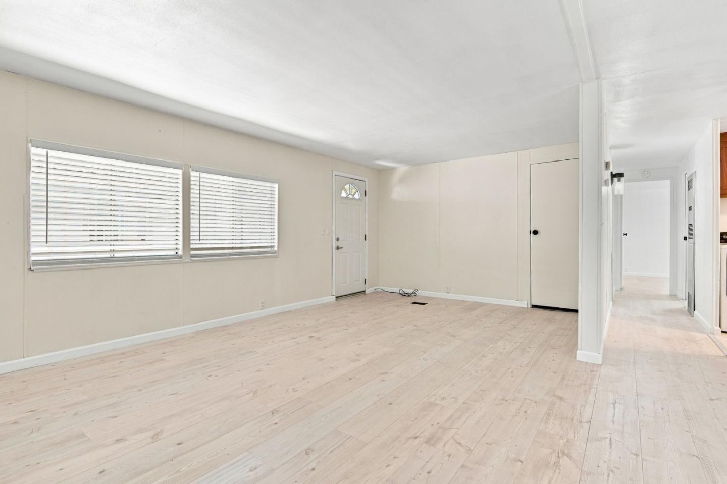 812 W Clover RD 75