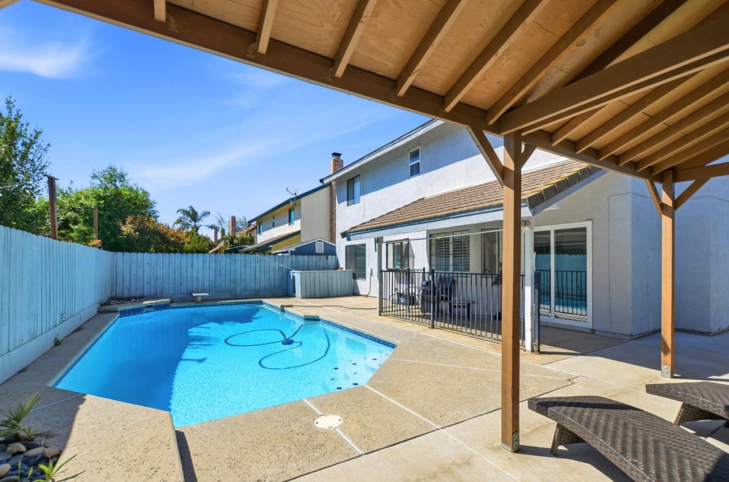2512 Burlwood DR
