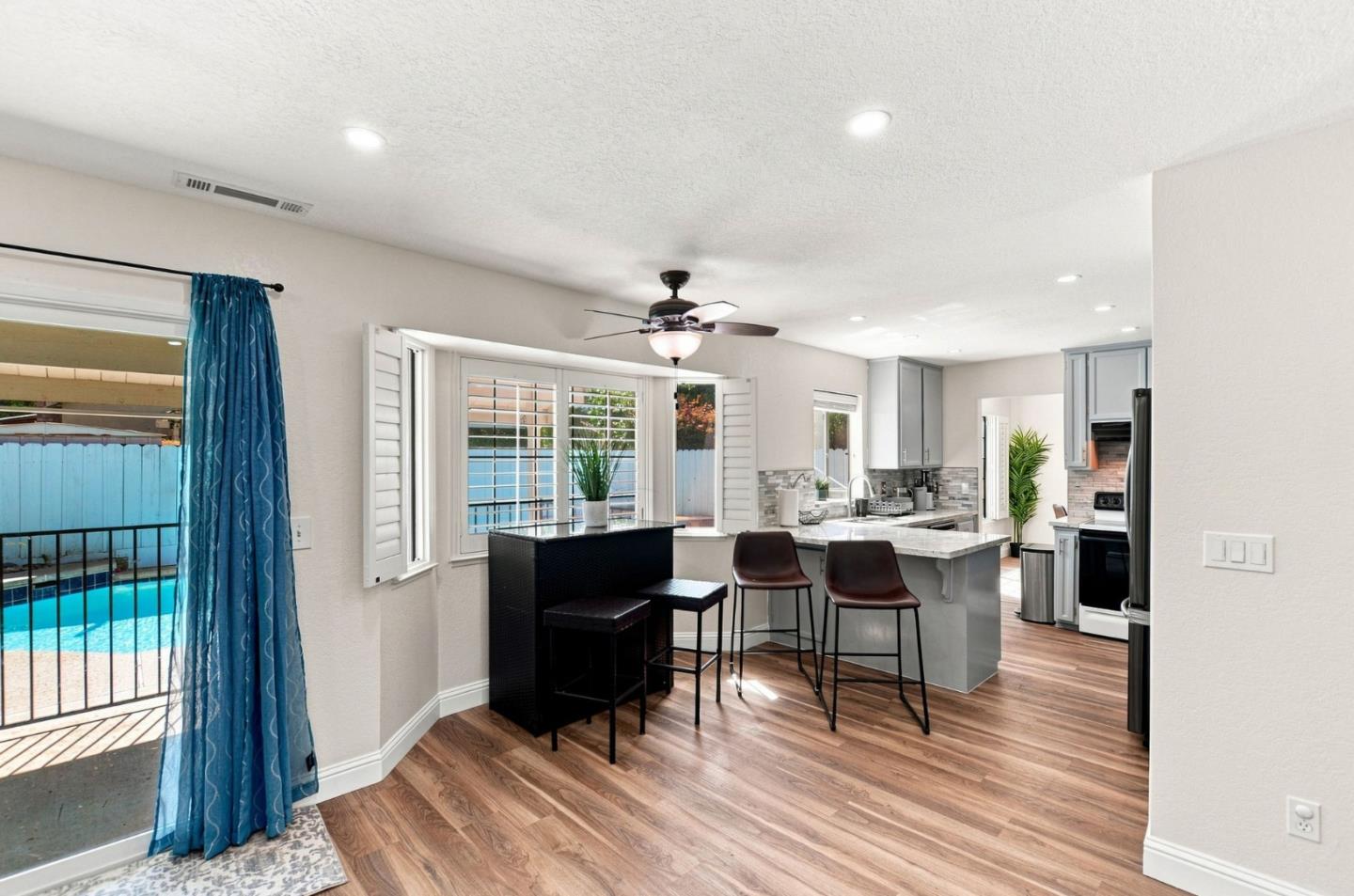 2512 Burlwood DR
