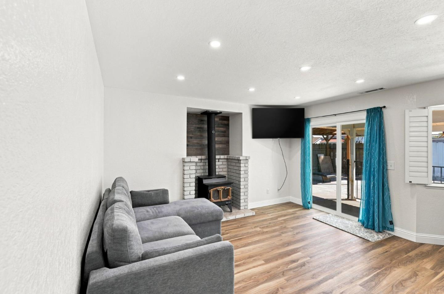 2512 Burlwood DR