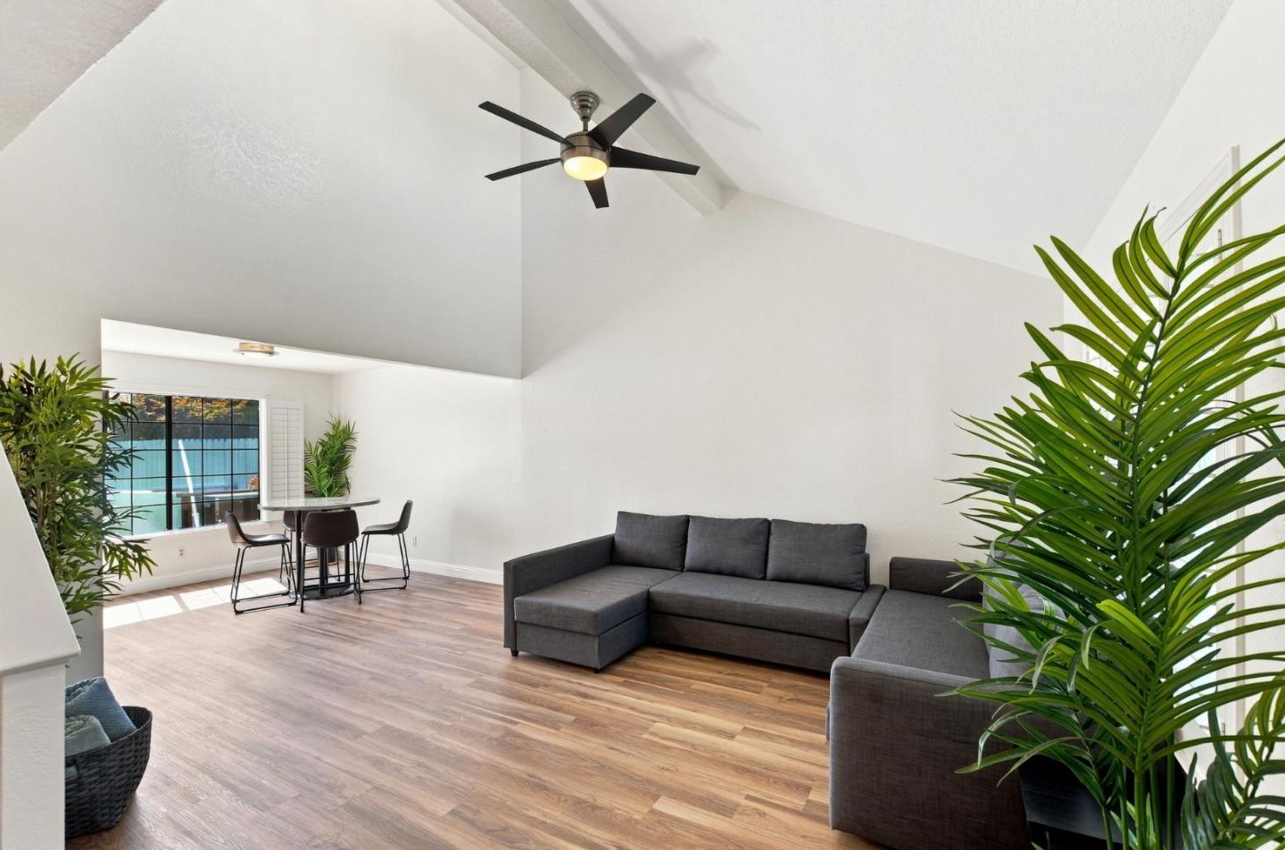 2512 Burlwood DR