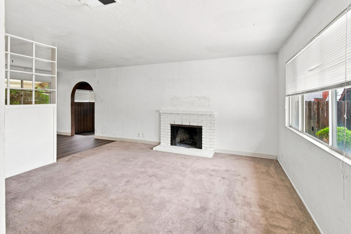 2338 Bobwhite CT