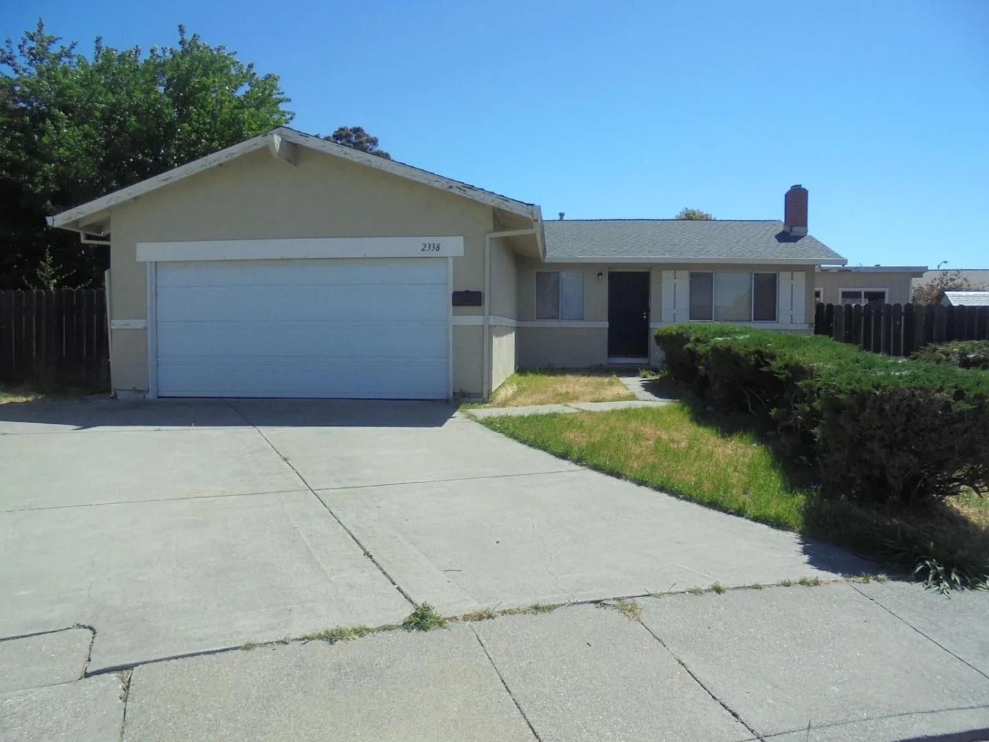 2338 Bobwhite CT