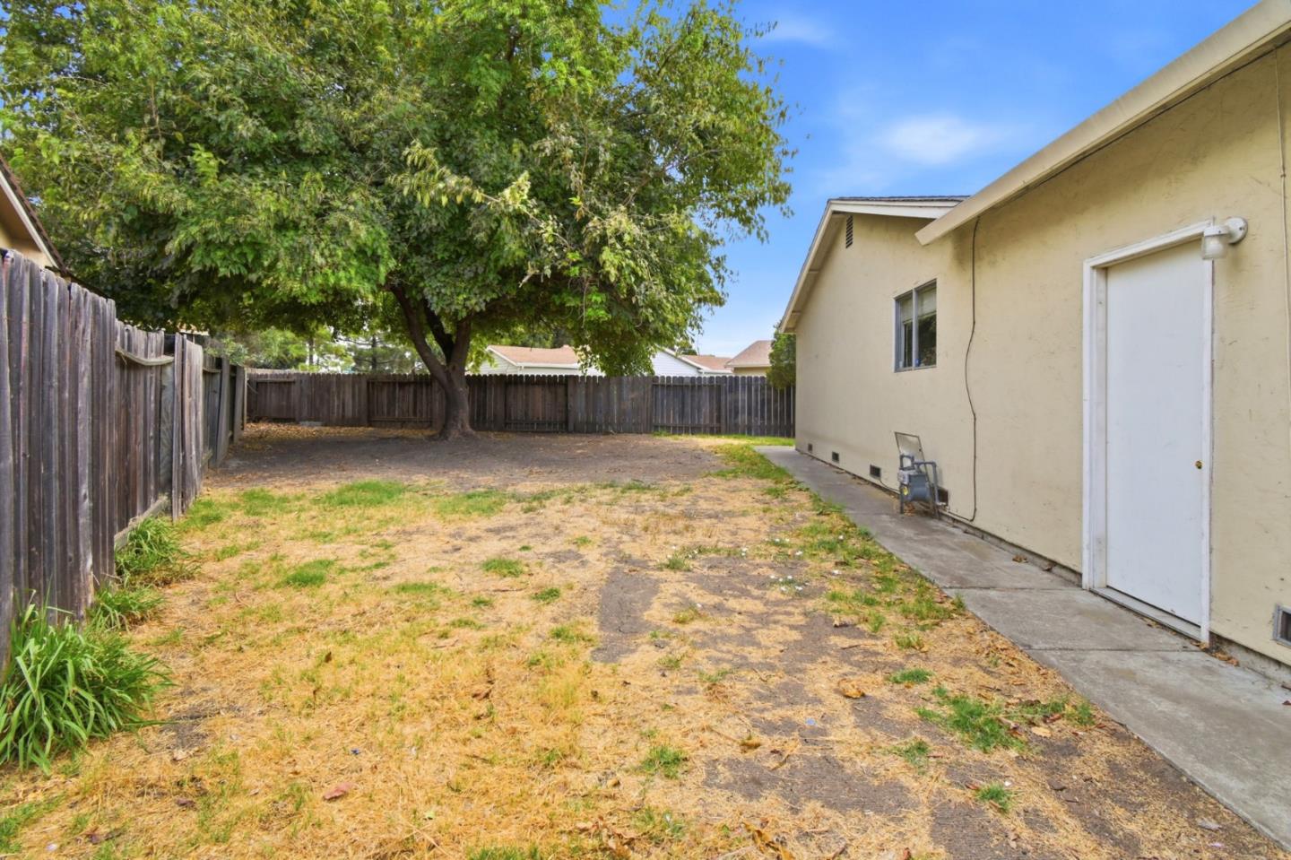 2338 Bobwhite CT