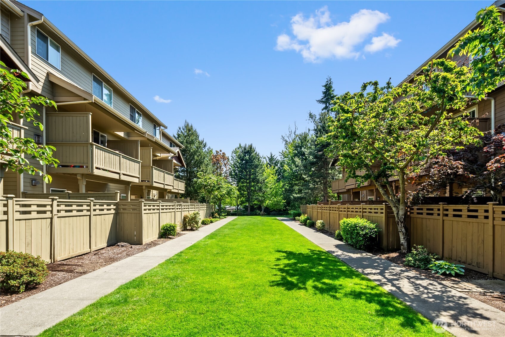 301 Chelan Place NE Unit: C2