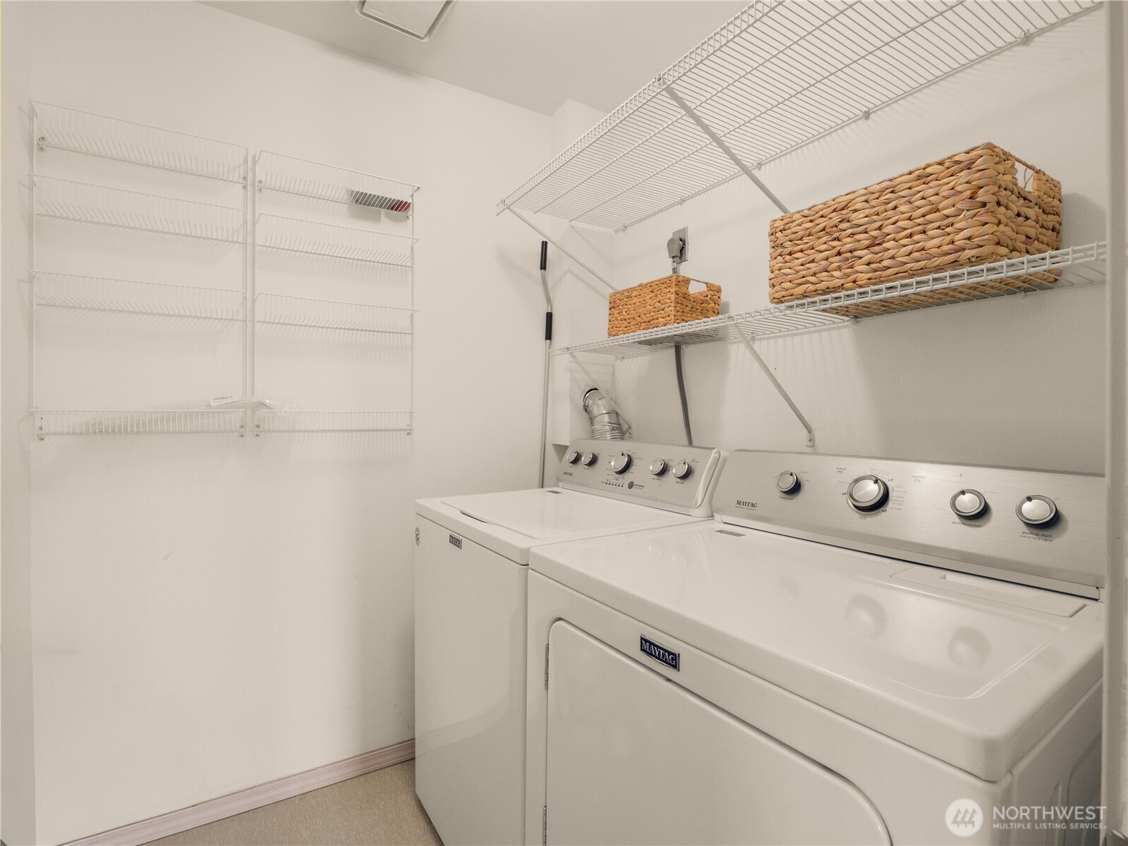 5624 Roosevelt Way NE Unit: 302