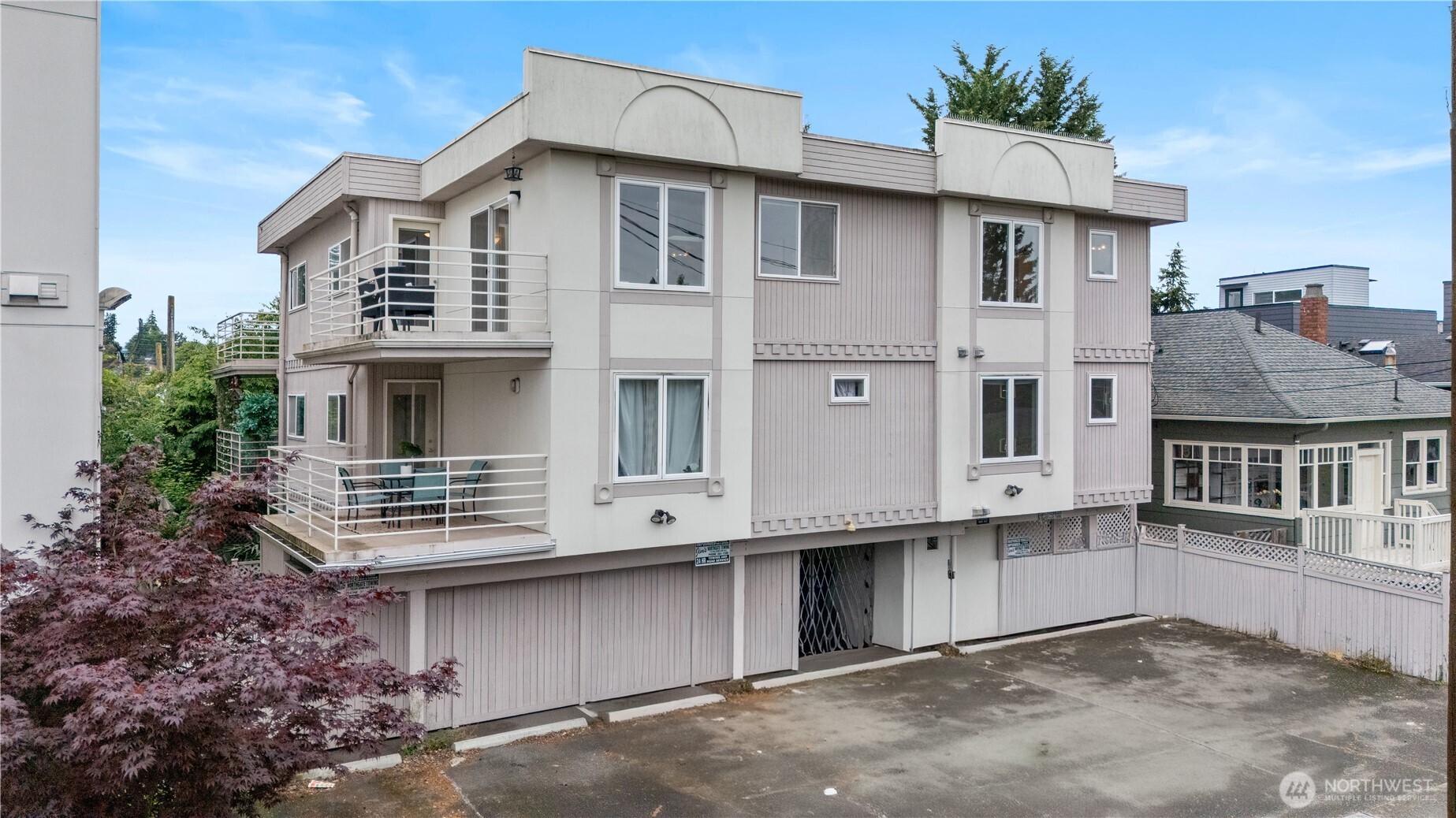 5624 Roosevelt Way NE Unit: 302