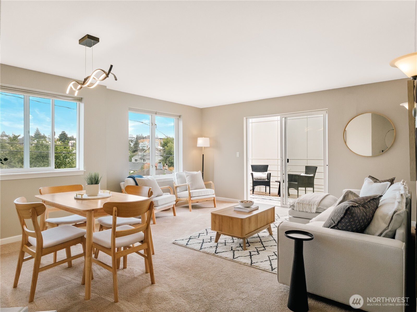 5624 Roosevelt Way NE Unit: 302