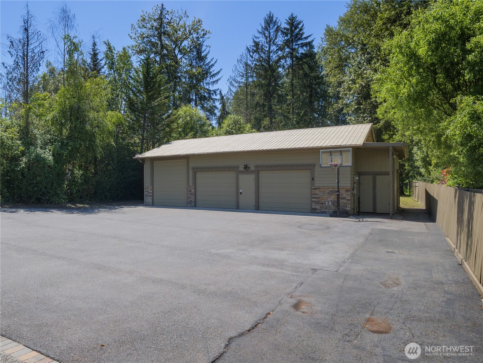 431 S Davies Road