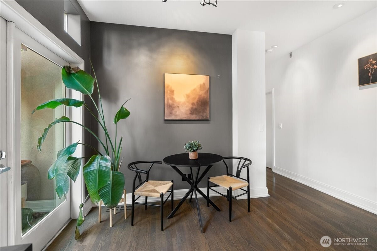 1958 Harvard Avenue E Unit: 201
