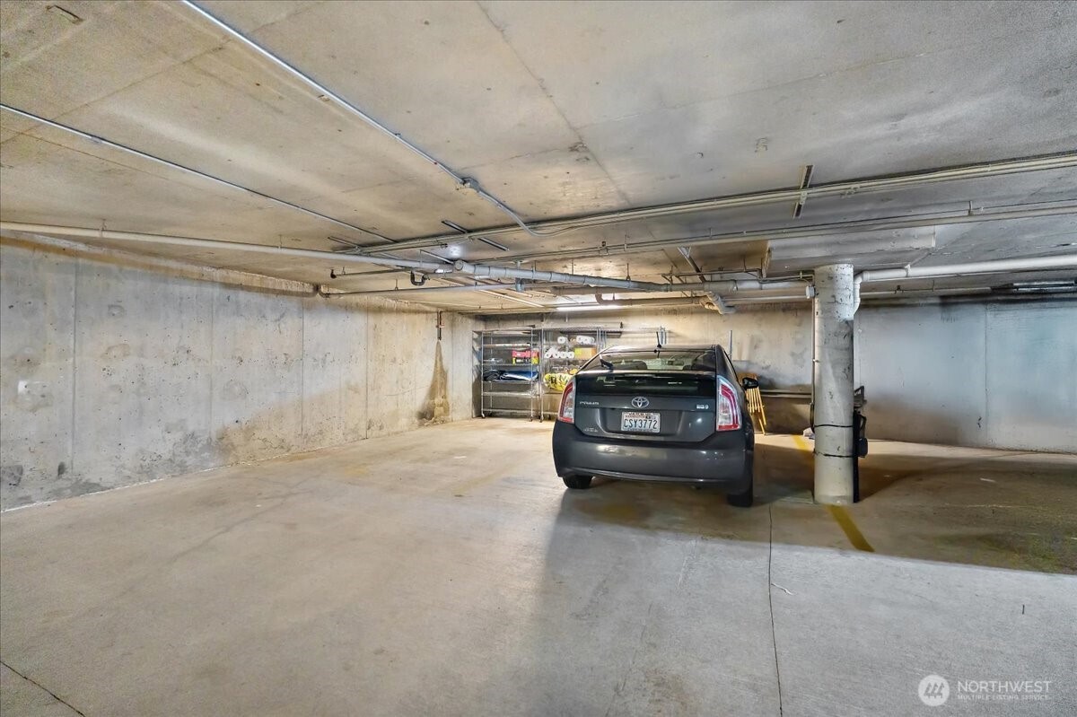 1958 Harvard Avenue E Unit: 201