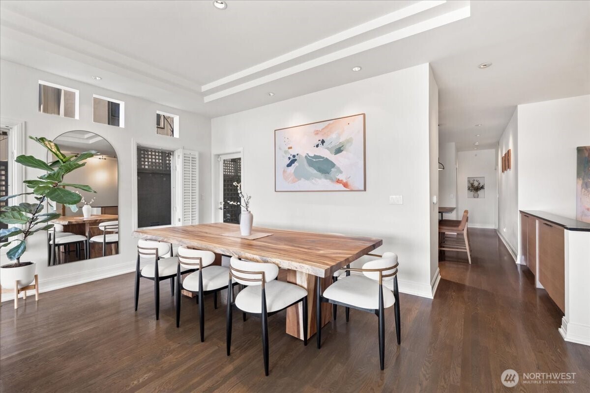 1958 Harvard Avenue E Unit: 201