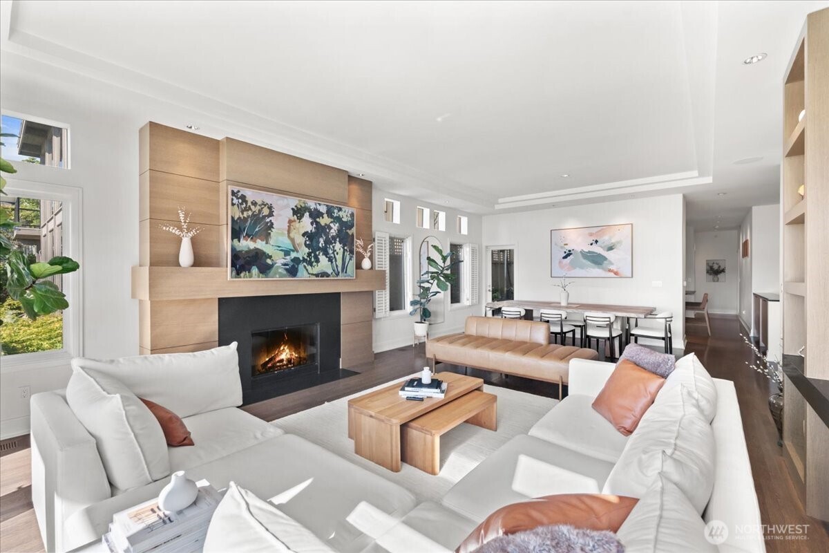 1958 Harvard Avenue E Unit: 201
