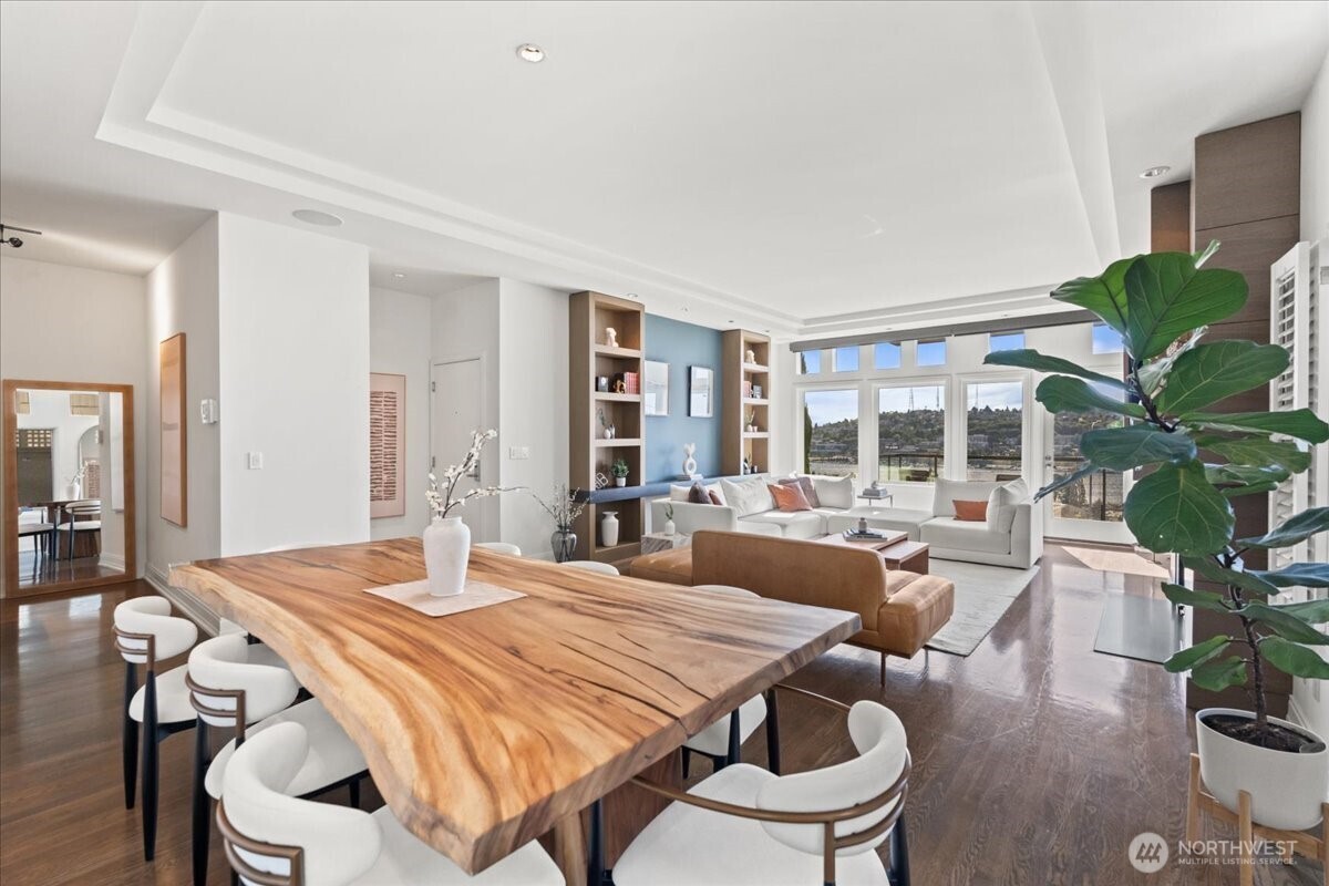 1958 Harvard Avenue E Unit: 201