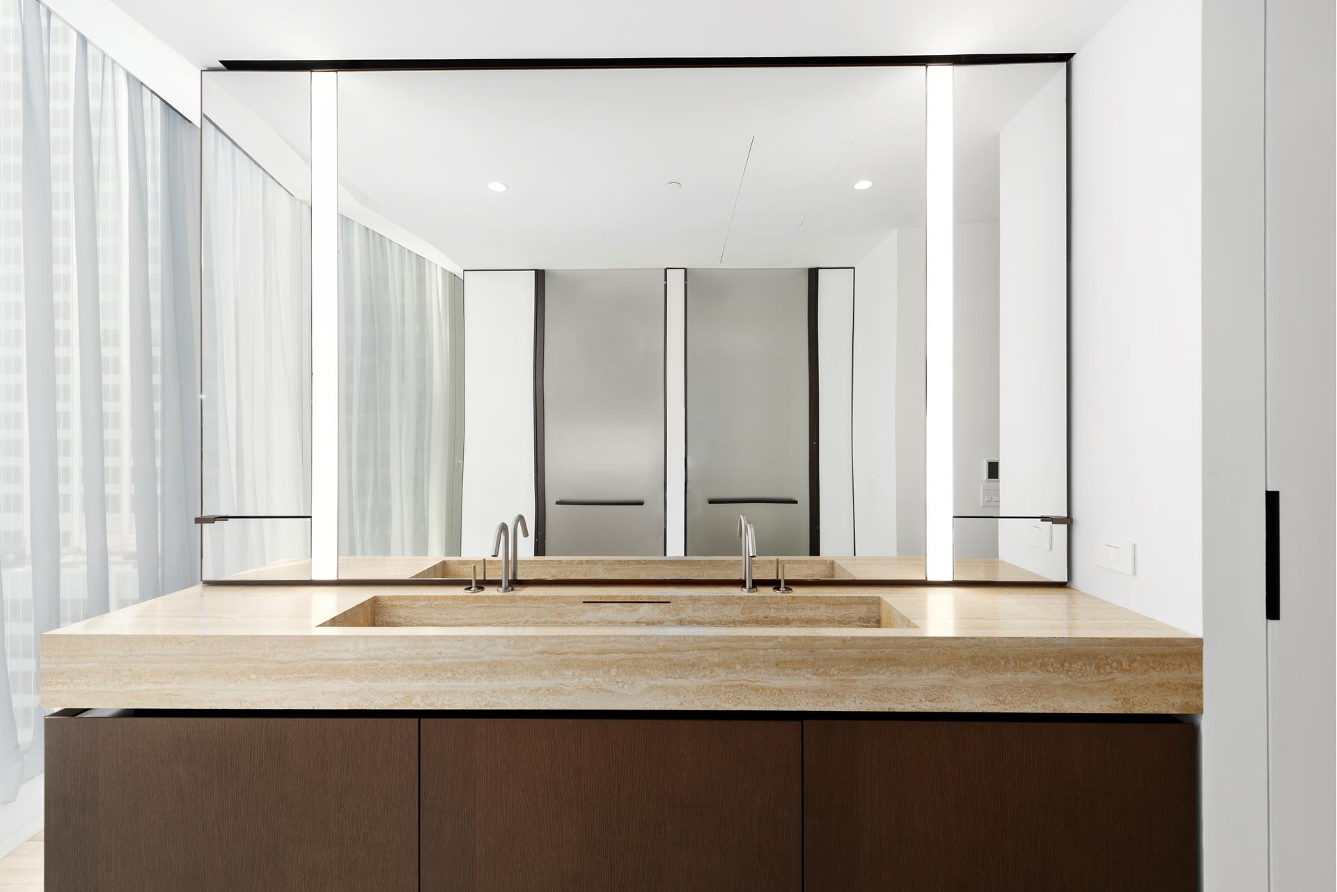 100 E 53RD Street 20B