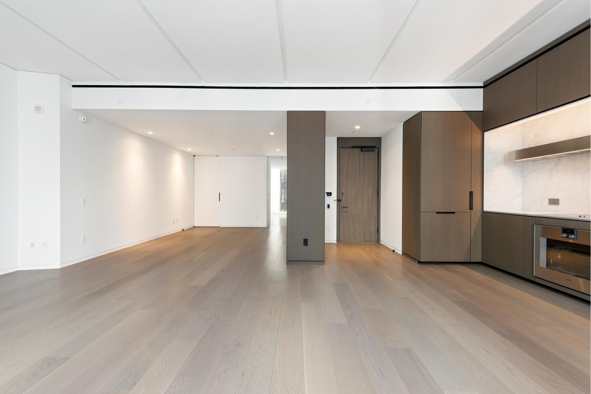 100 E 53RD Street 20B