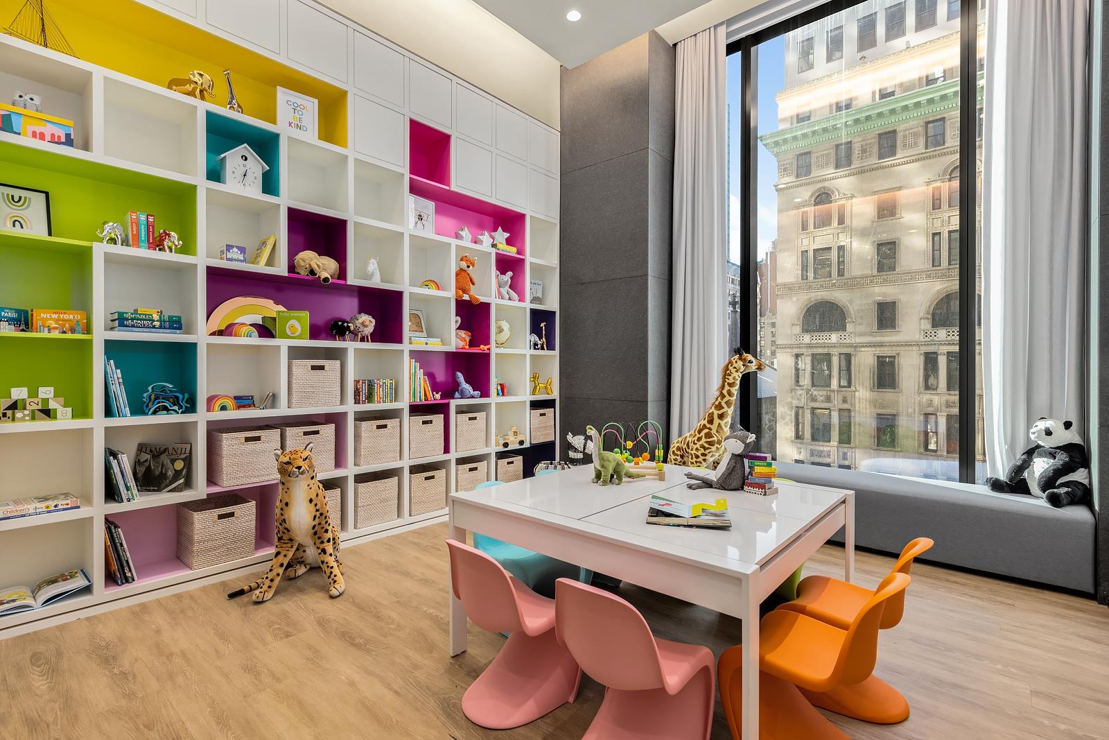 277 5TH Avenue PH55