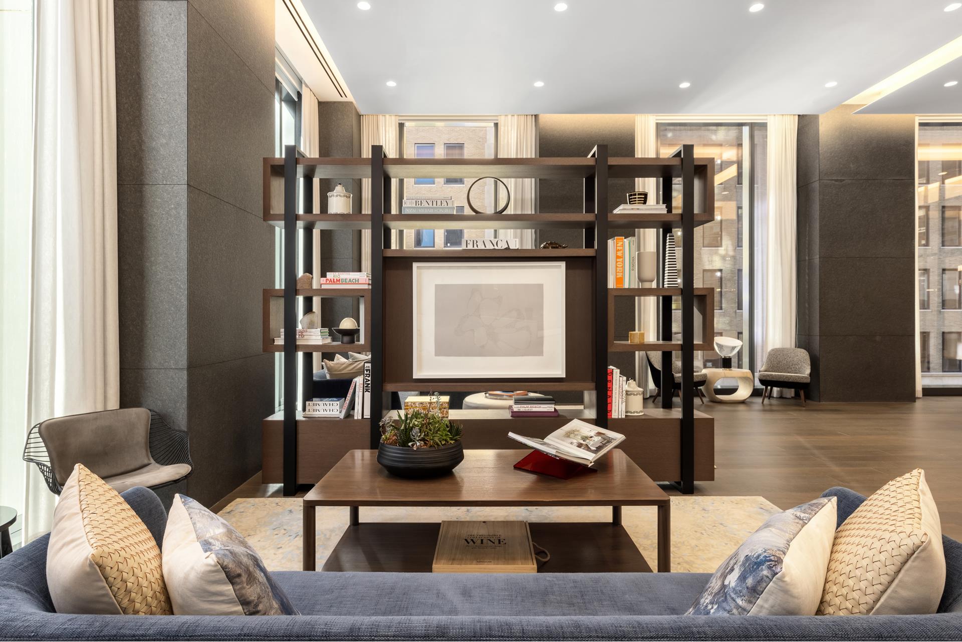 277 5TH Avenue PH55