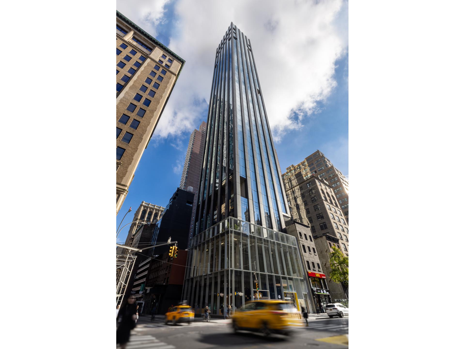 277 5TH Avenue PH55