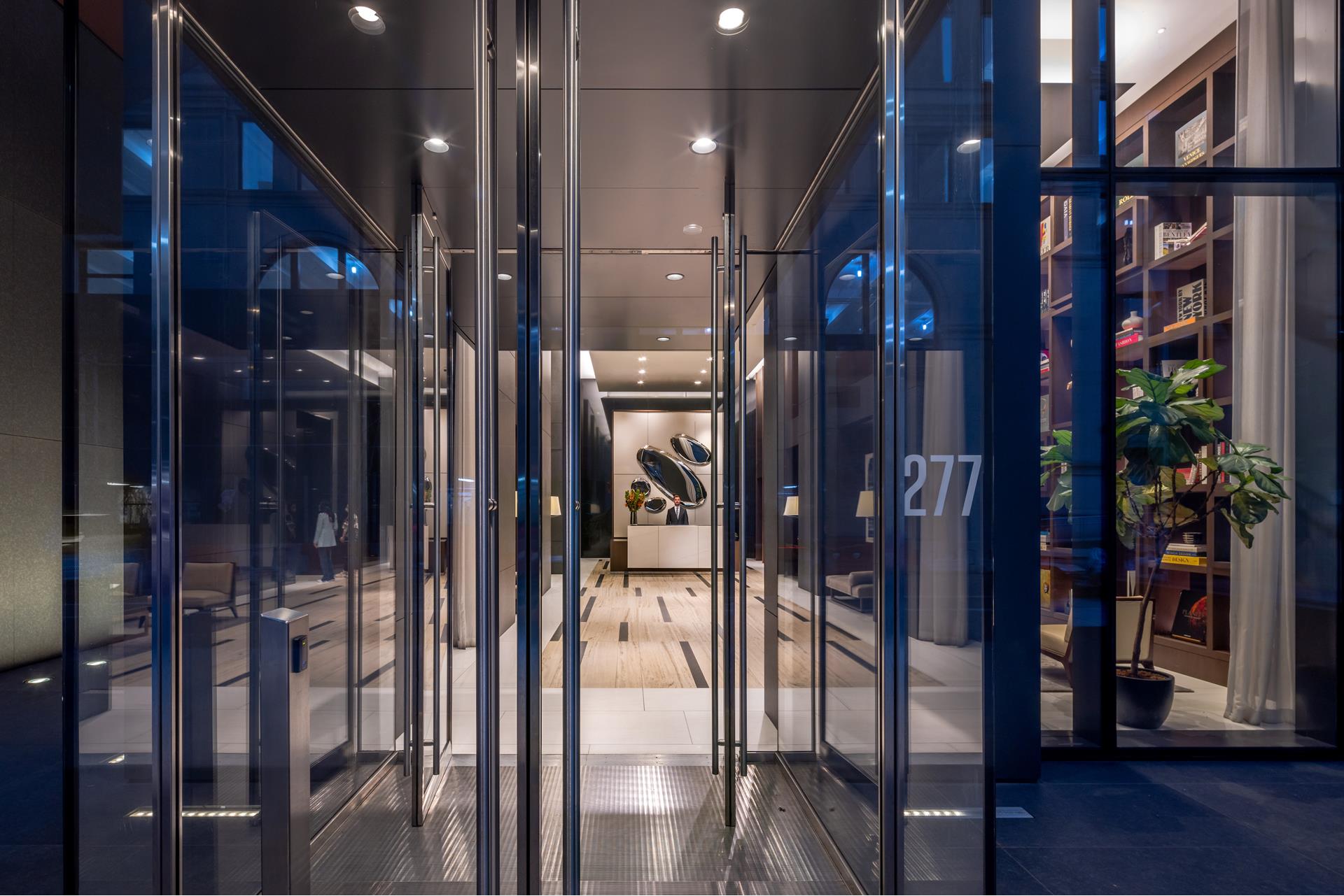 277 5TH Avenue PH55