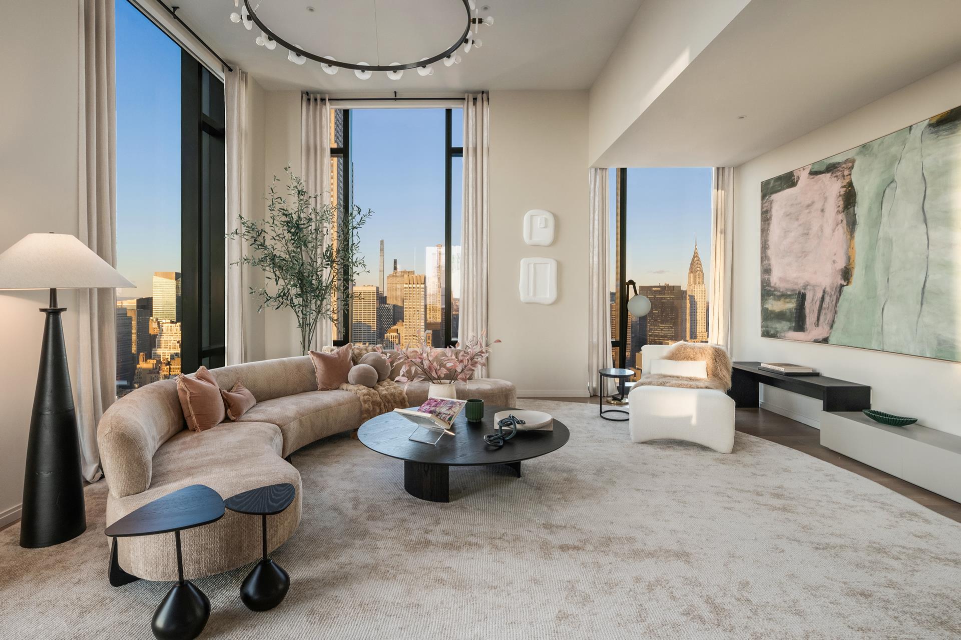 277 5TH Avenue PH55