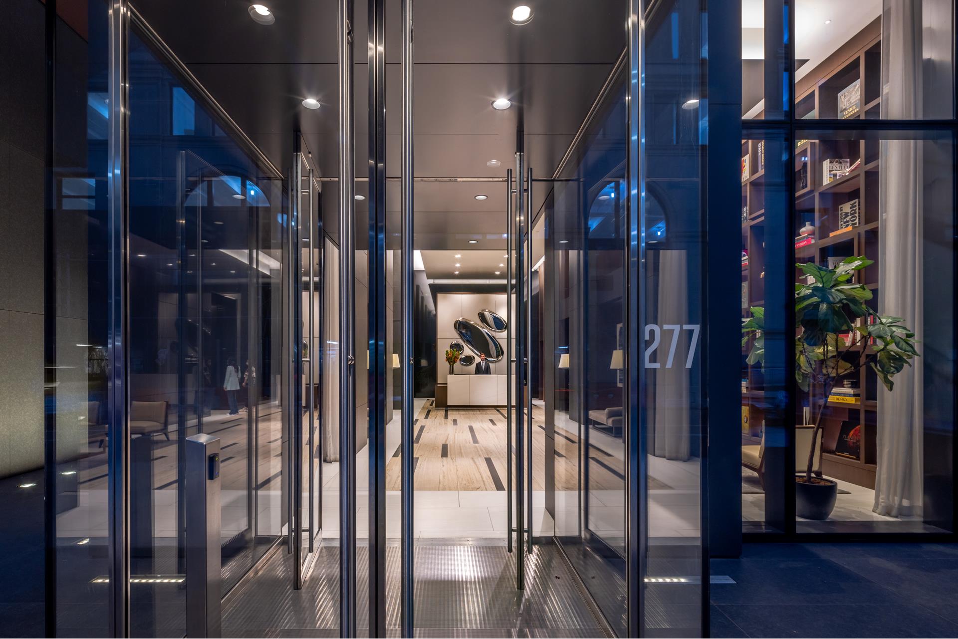 277 5TH Avenue PH55